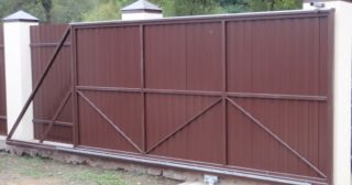 Купить откатные ворота из профнастила Барнаул, цена от 1771 руб.